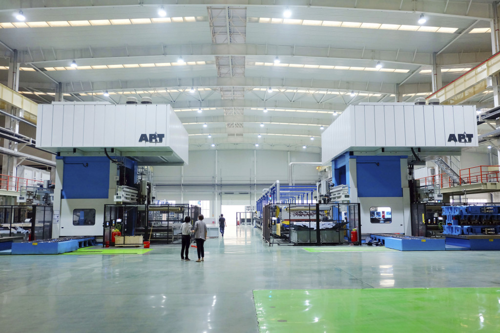 Wanhua Machinery's two complete press hardening lines from AP&T.