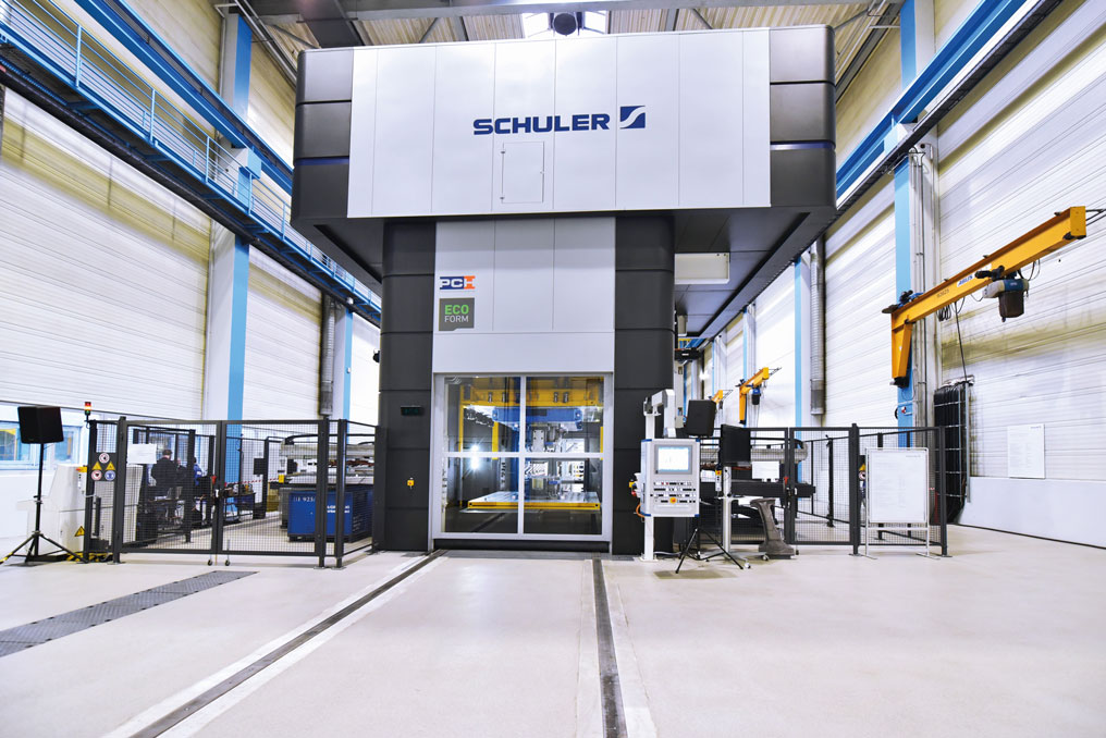 A new process for hot stamping aluminum is now being used on hydraulic presses from Schuler.
