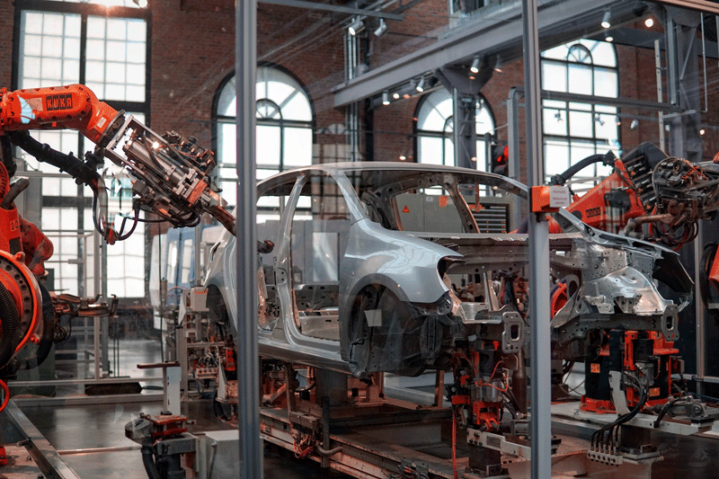 The Merseyside site will switch to making exclusively electric cars from 2025