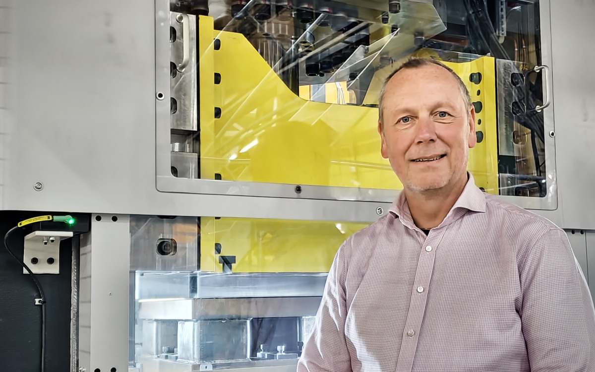 Fast and energy-efficient. AP&T’s servohydraulic press, now in a new version intended for progressive die stamping, embossing, punching and deep drawing, according to Mikael Karlsson, Product Manager of Presses at AP&T.
